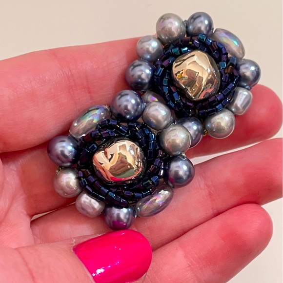 Vintage 50’s JAPAN Mid-Century Modern Holiday Festive Beaded Cluster Earrings - Picture 1 of 9